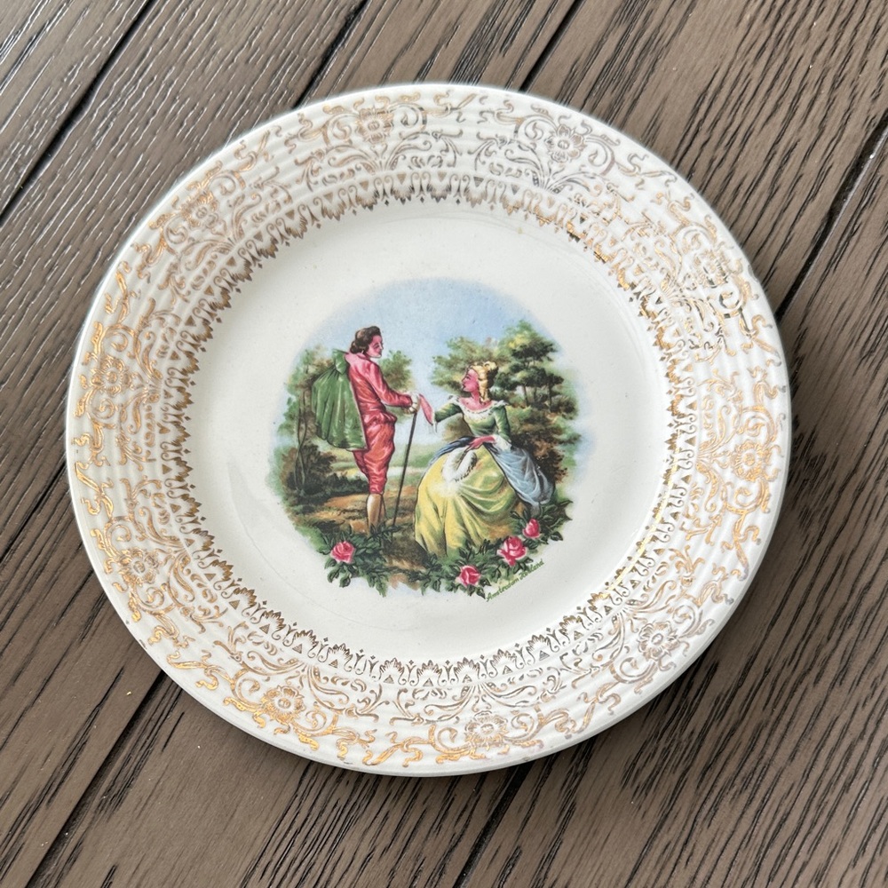 Triumph Decorative Plate with Gold and Multicolor Design